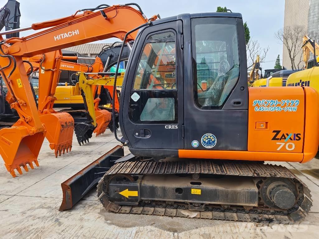 Hitachi ZX 70 Midigrävmaskiner 7t - 12t