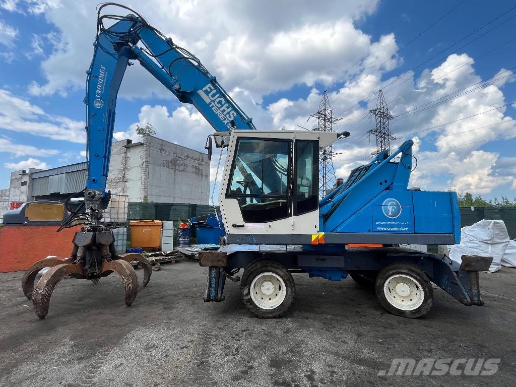 Fuchs MHL 320 Avfalls / industri hantering
