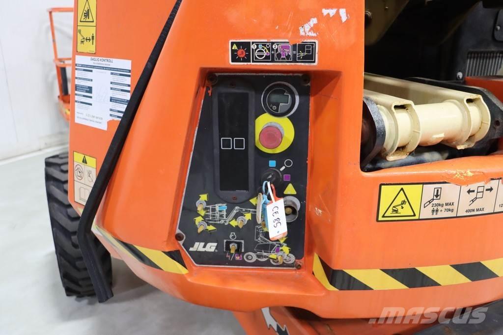 JLG H340AJ Bomliftar