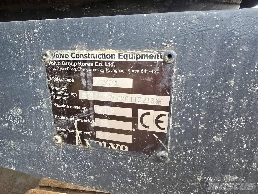 Volvo EC 240 C Bandgrävare