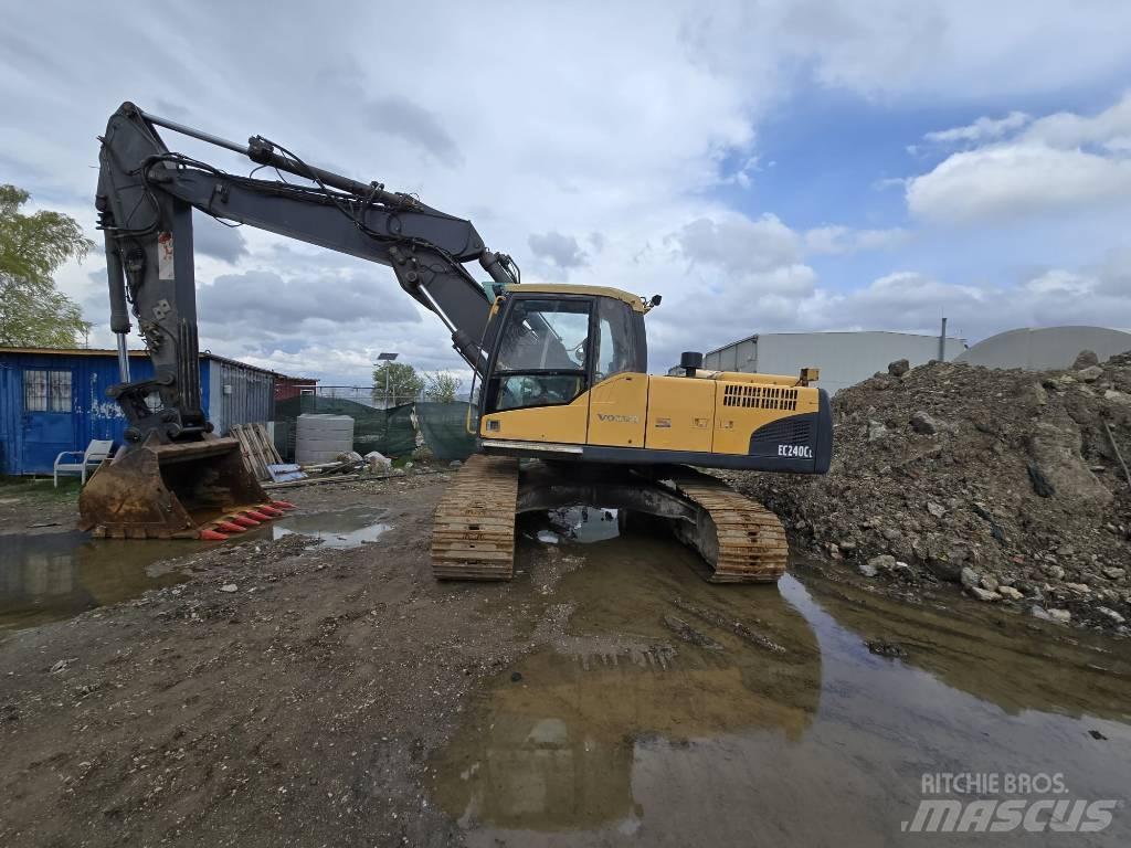 Volvo EC 240 C Bandgrävare