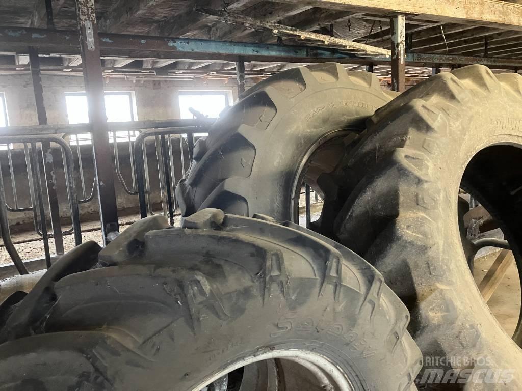 New Holland TM 150 Traktorer