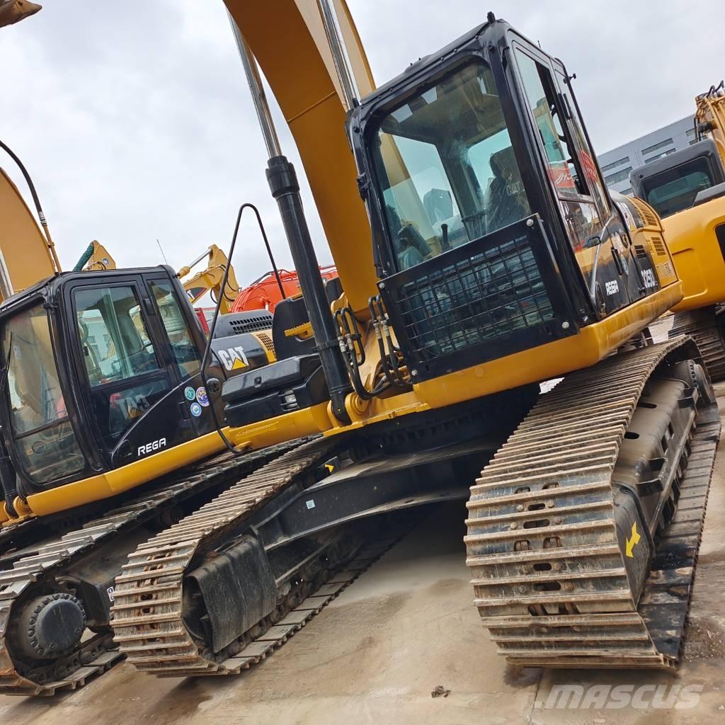 CAT 325 D Bandgrävare