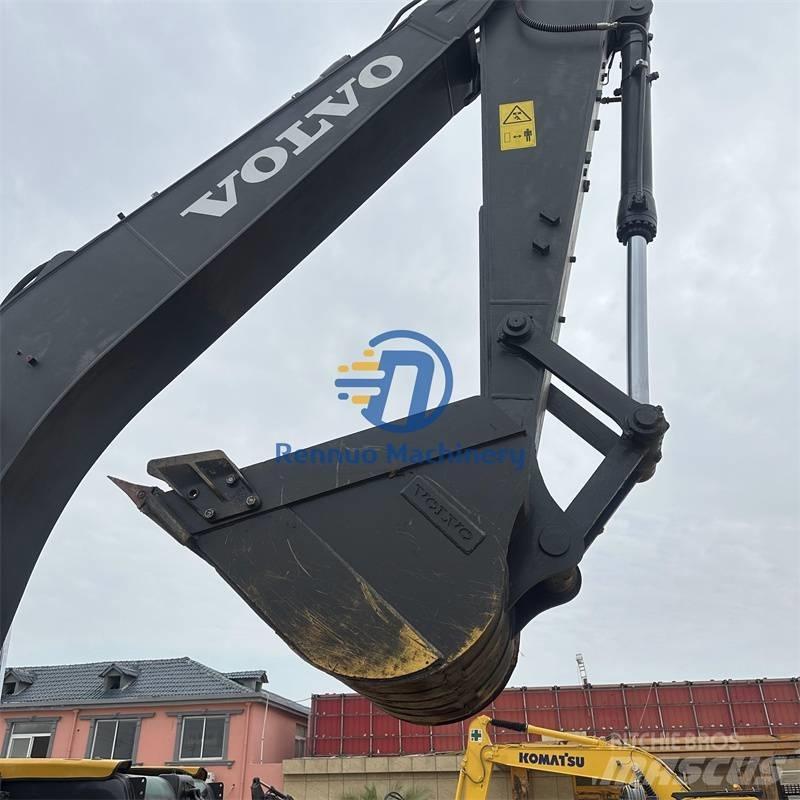 Volvo EC 240 Bandgrävare