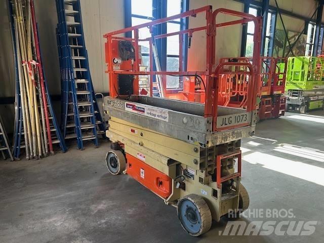 JLG 2030 ES Saxliftar