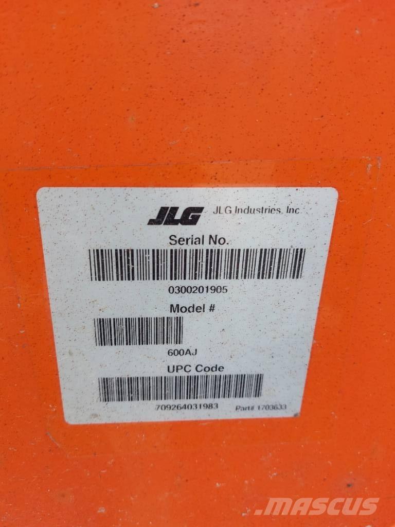 JLG 600AJ Bomliftar
