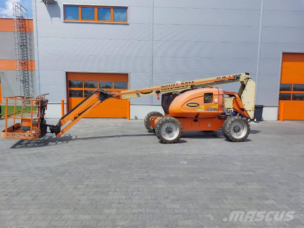 JLG 600AJ Bomliftar