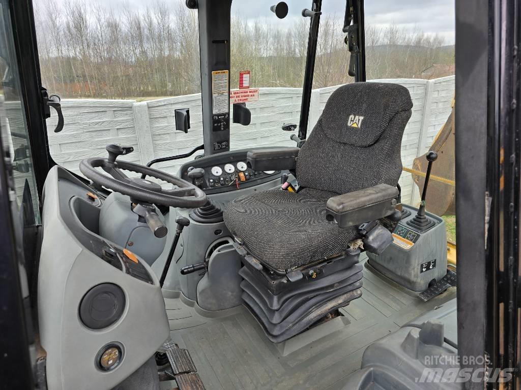 CAT 428 D Grävlastare