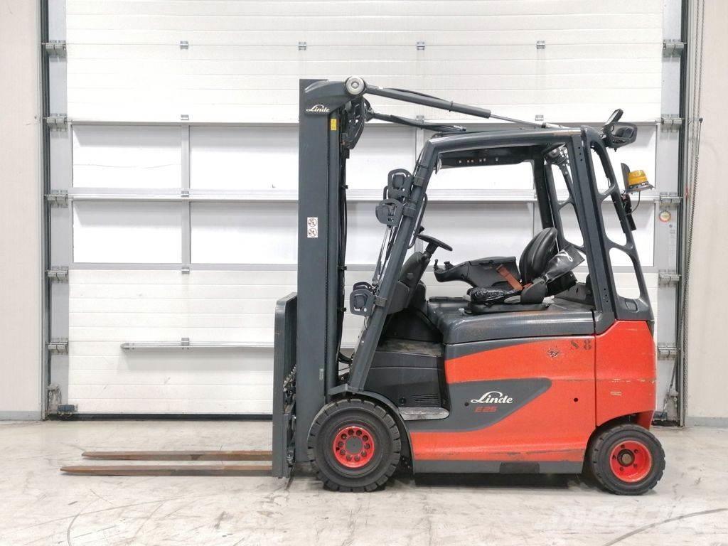 Linde E25H-01/600 Elmotviktstruckar