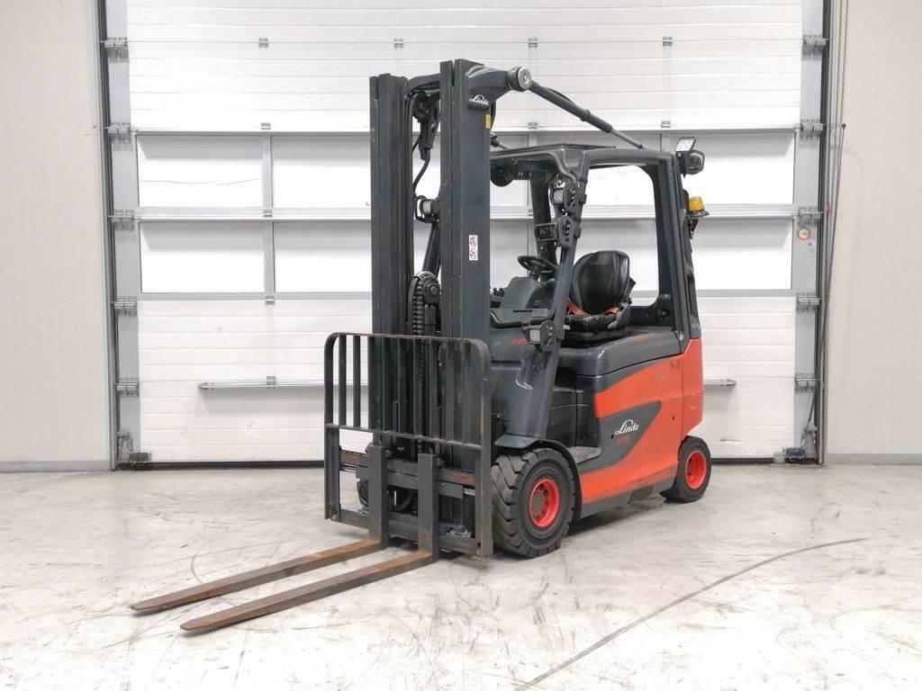 Linde E25H-01/600 Elmotviktstruckar