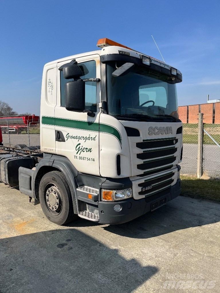 Scania CG16 Hytter och interiör