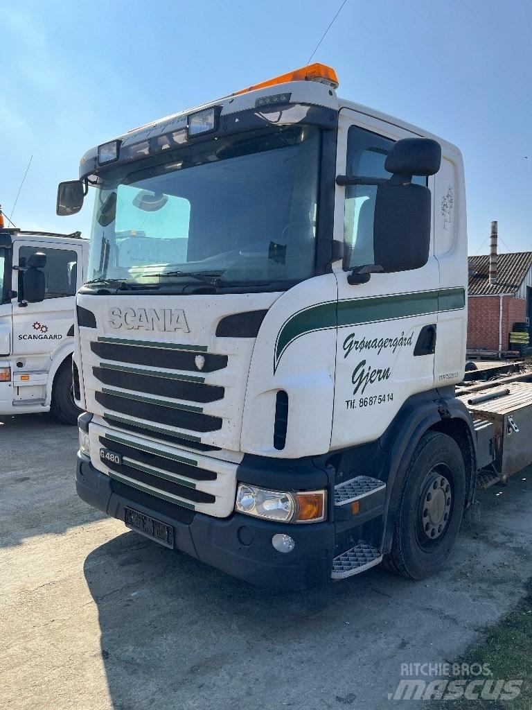 Scania CG16 Hytter och interiör
