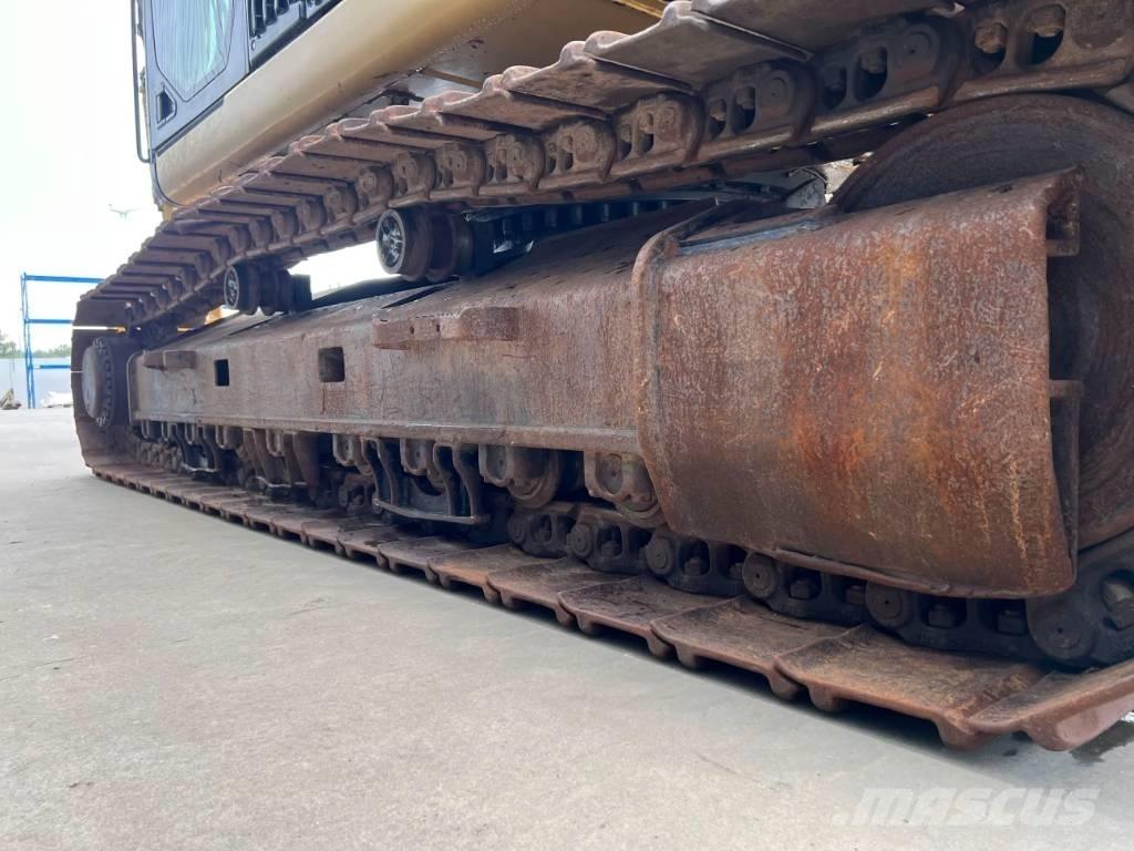 CAT 330F L Bandgrävare