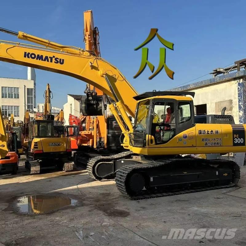 Komatsu PC 300 Bandgrävare