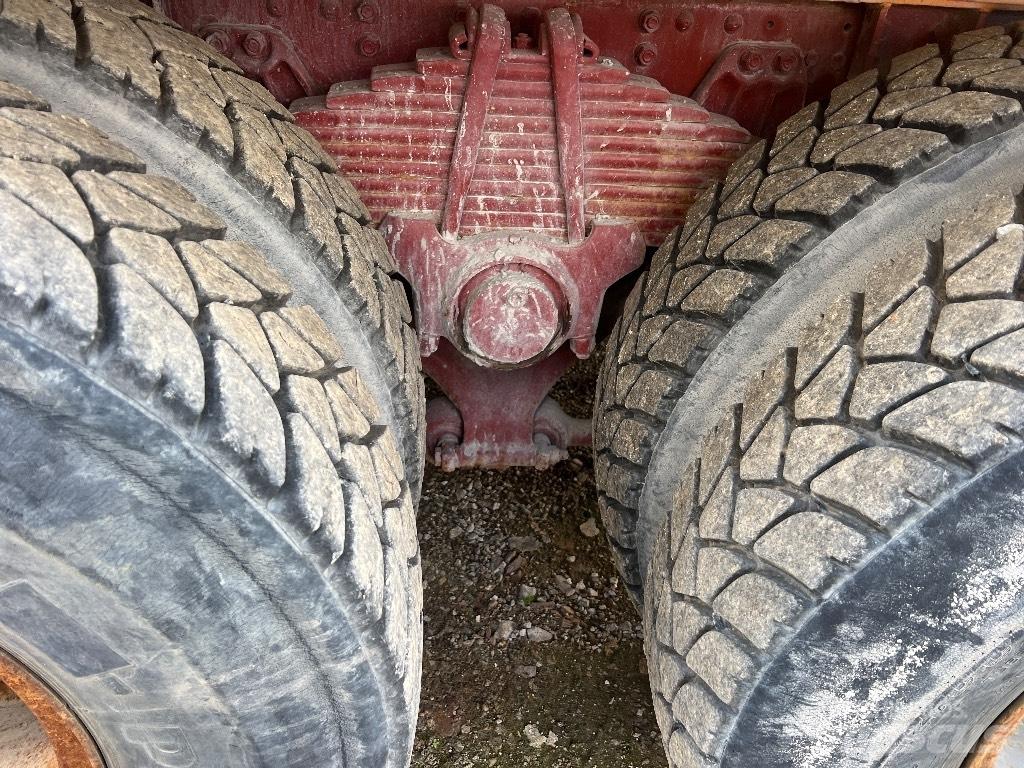 Iveco 330-36 H Tippbilar