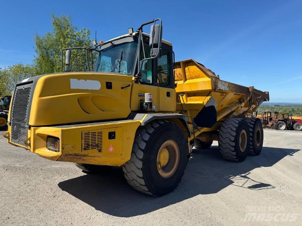 Bell B 25 D Midjestyrd dumper