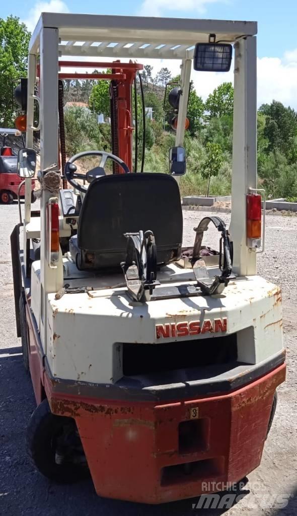 Nissan 02ZNH01A15 Gasolmotviktstruckar