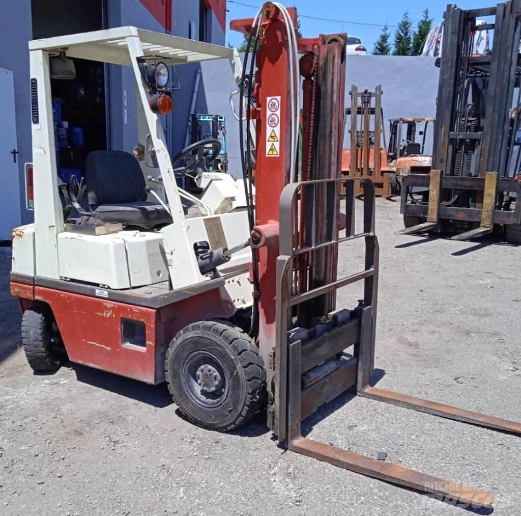 Nissan 02ZNH01A15 Gasolmotviktstruckar