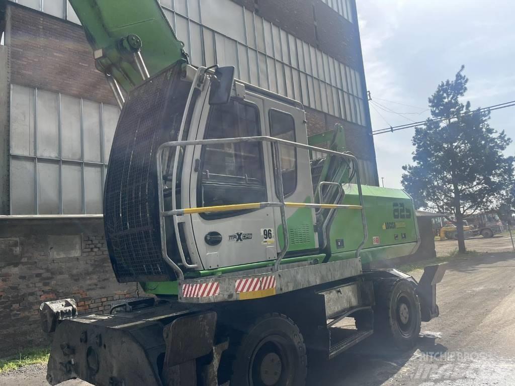 Sennebogen 825M K13 Avfalls / industri hantering