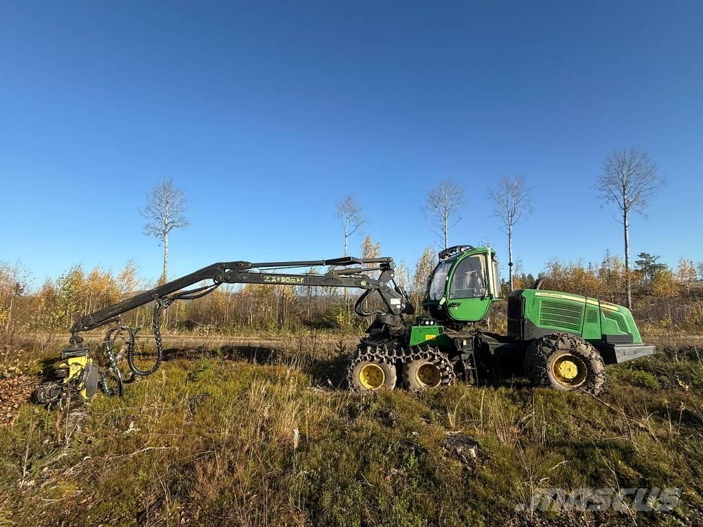 John Deere 1070 E Skördare
