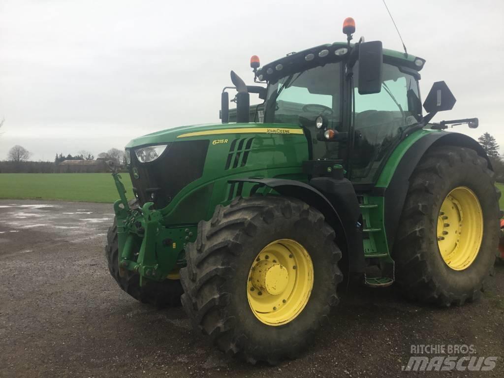 John Deere 6215 R Traktorer