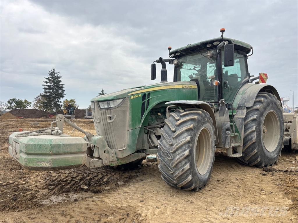 John Deere 8320R Entreprenad - Övrigt