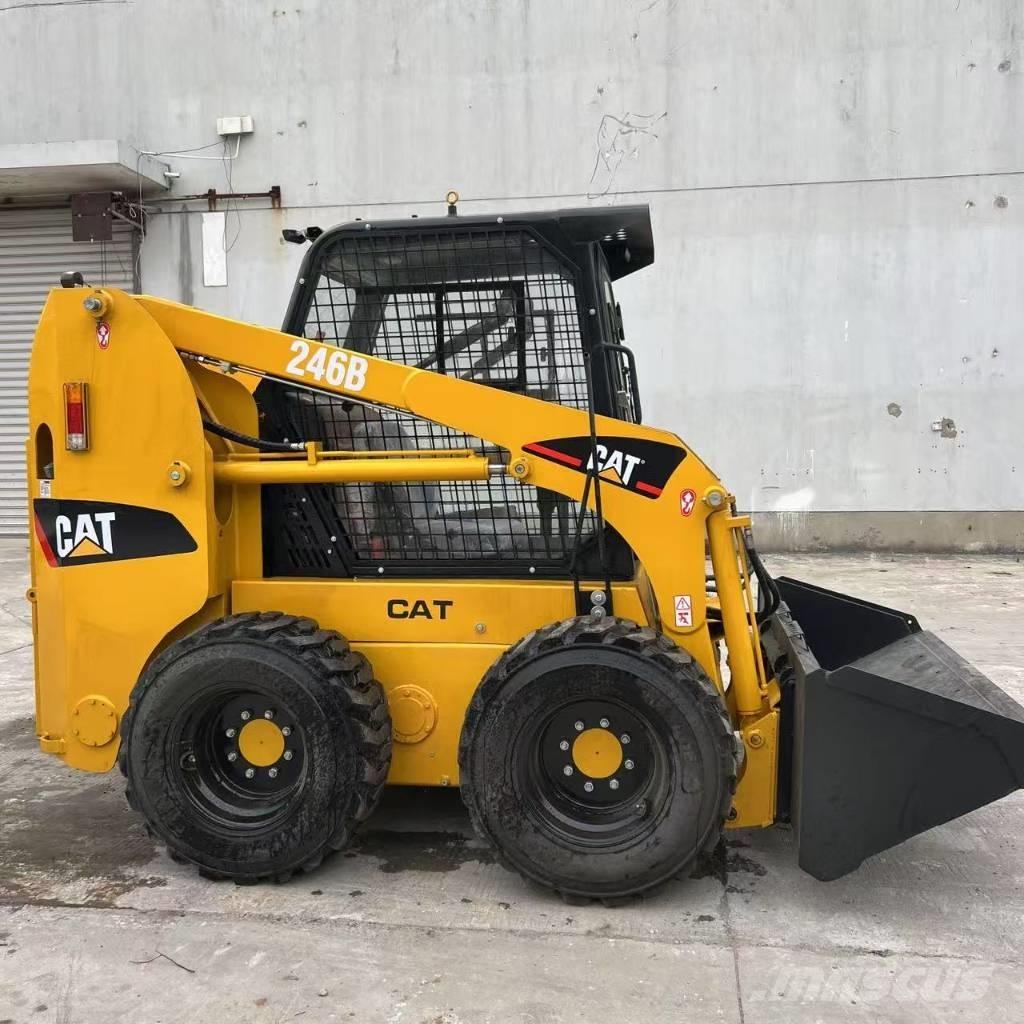 CAT 246 B Minilastare