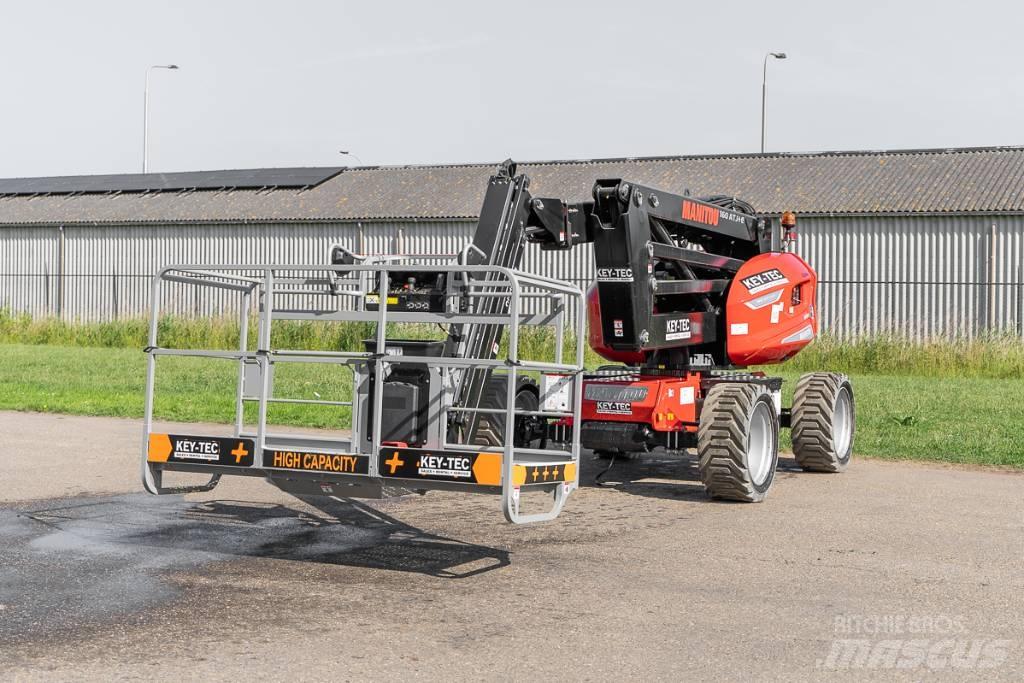 Manitou 160 ATJ+ e Bomliftar
