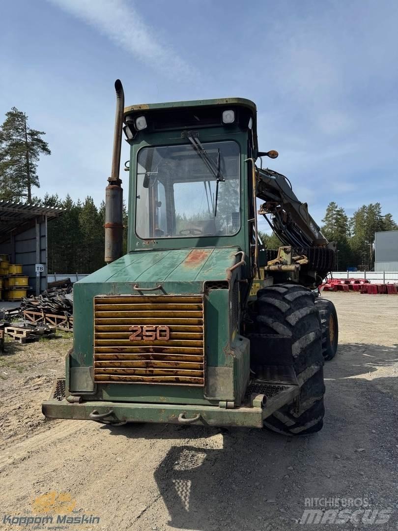Ösa 250/706 Skördare