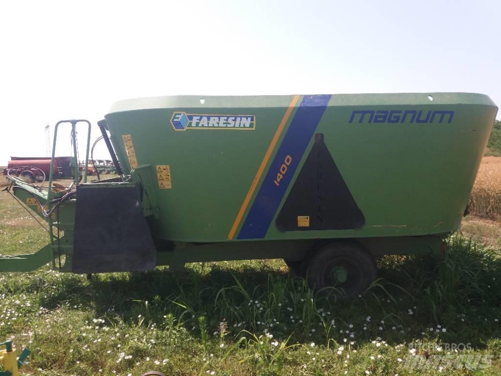 Faresin TMR-V-D 1400 Fullfodervagnar