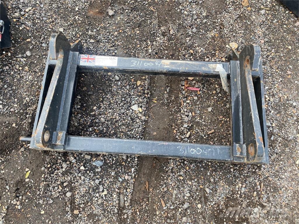  ADAPTOR PLATE Redskapsbärare för lantbruk