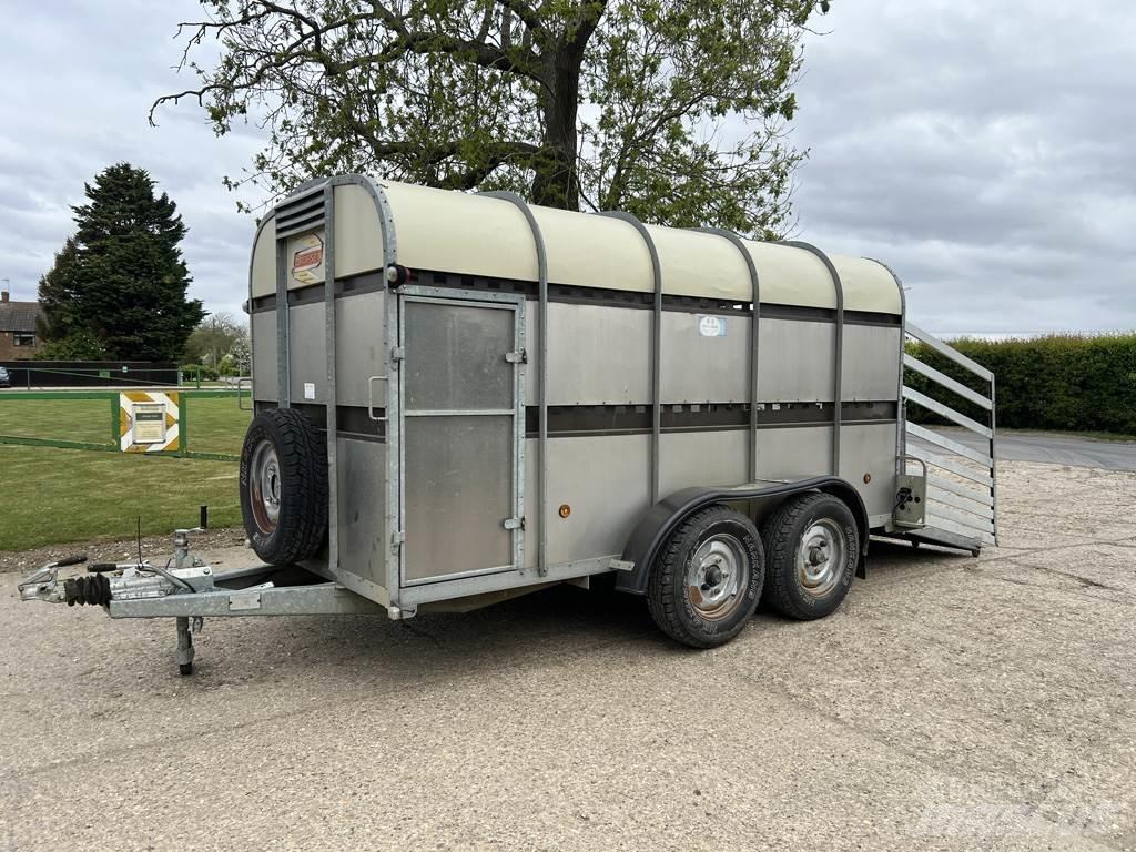 Bateson 48LT Fast- och kletgödselspridare