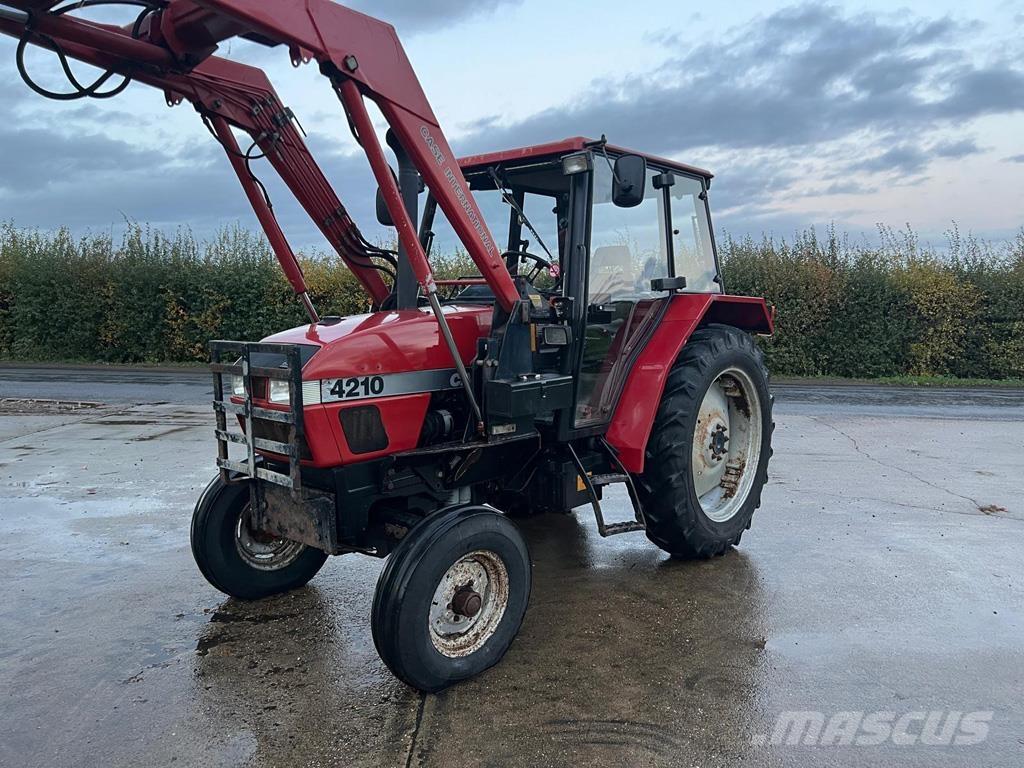 CASE 4210 Traktorer