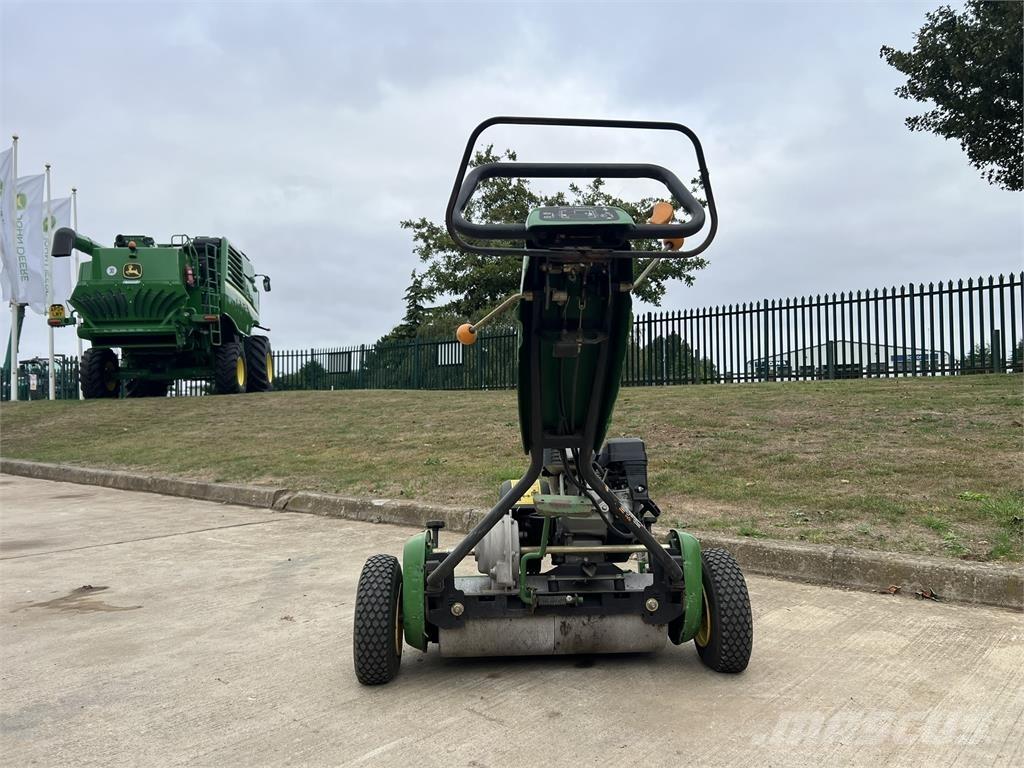 John Deere 220C Lantbruk - Övrigt