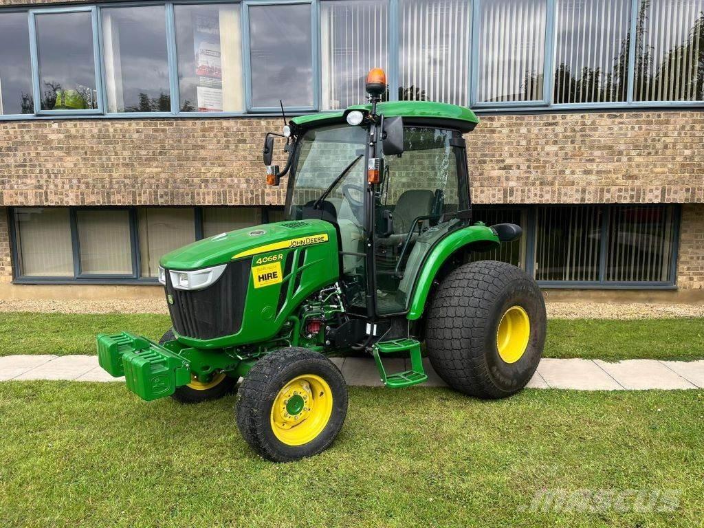 John Deere 4066R Kompakttraktorer