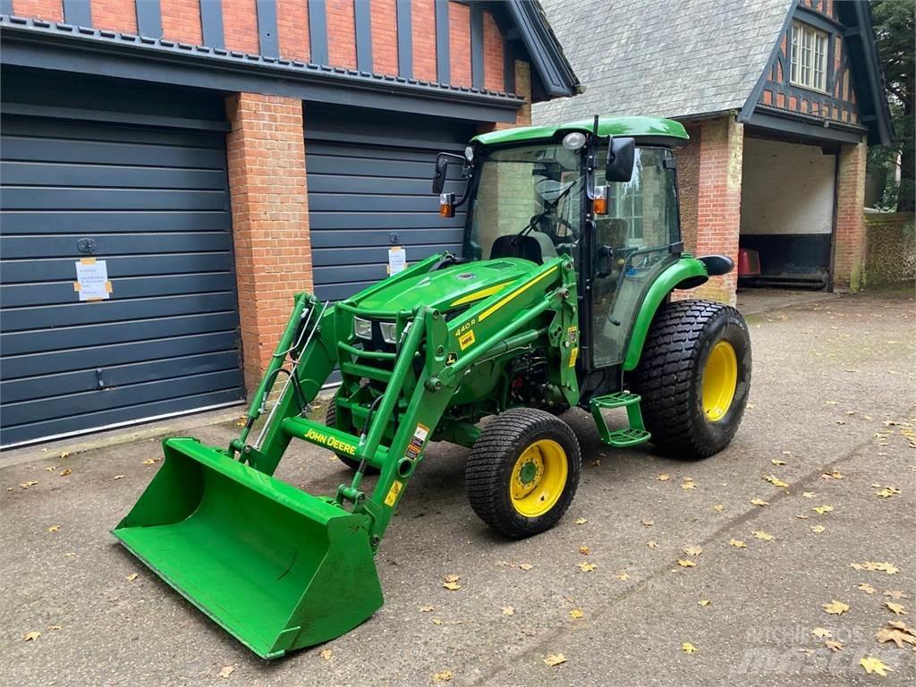 John Deere 4066R Kompakttraktorer