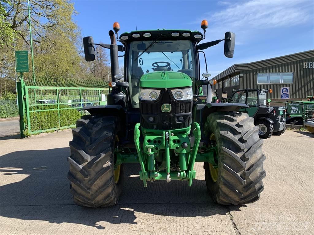 John Deere 6155R Traktorer
