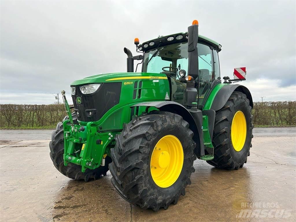 John Deere 6250R Traktorer