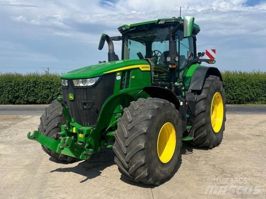 John Deere 7R330 Traktorer