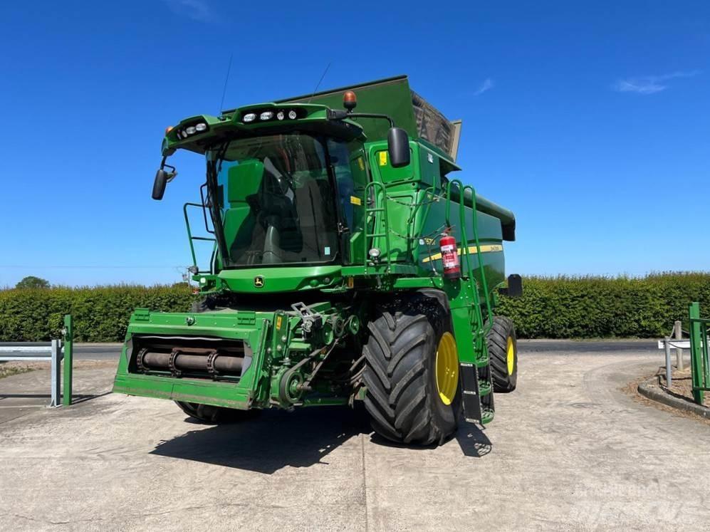 John Deere T670HM Skördetröskor