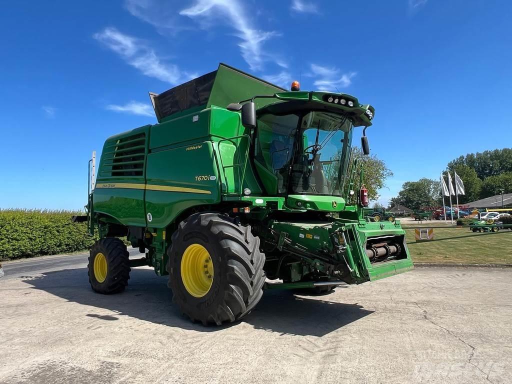 John Deere T670HM Skördetröskor