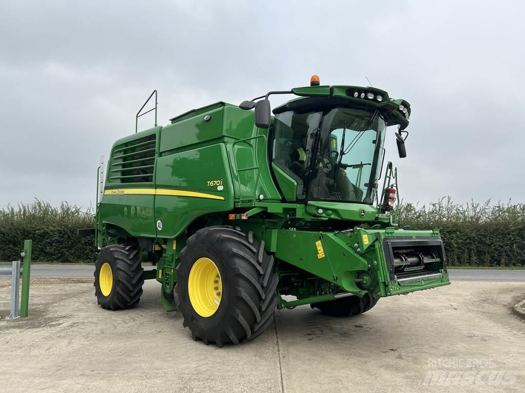 John Deere T670I Skördetröskor
