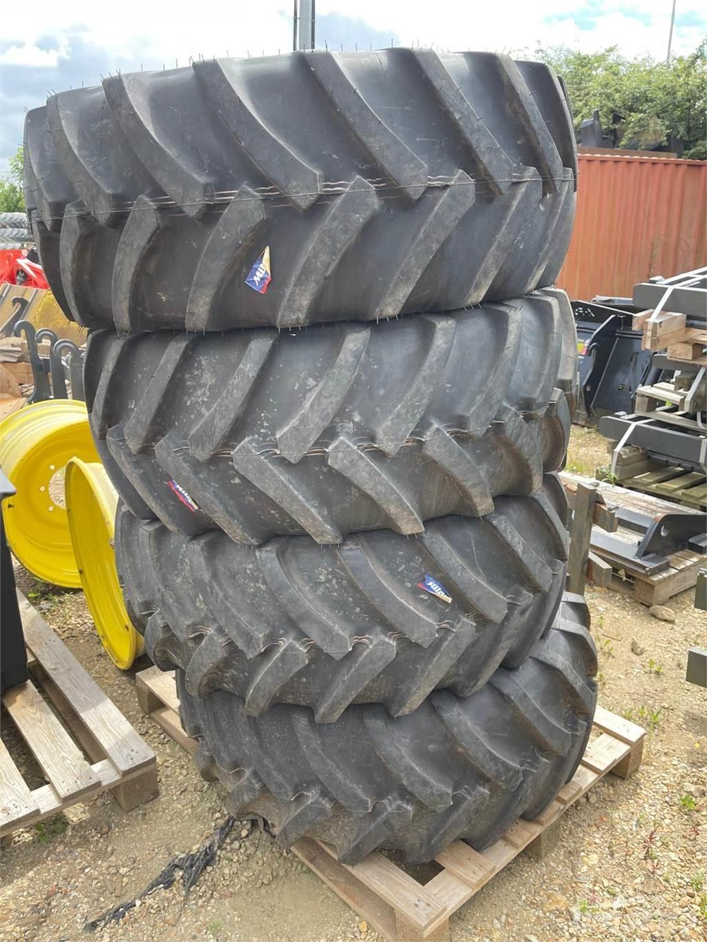John Deere TYRES Lantbruk - Övrigt