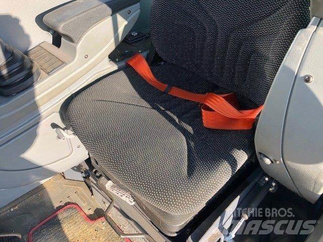 Yanmar SV120 Midigrävmaskiner 7t - 12t