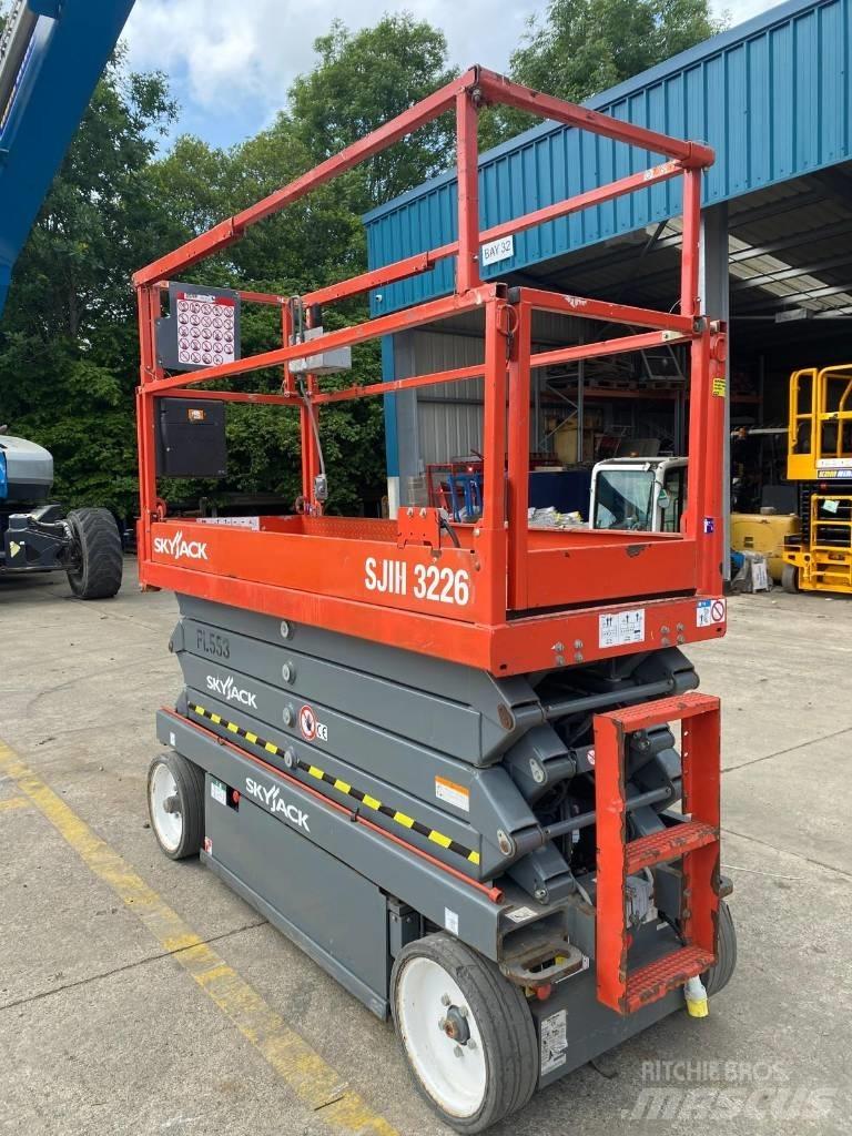 SkyJack SJ 3226 Saxliftar