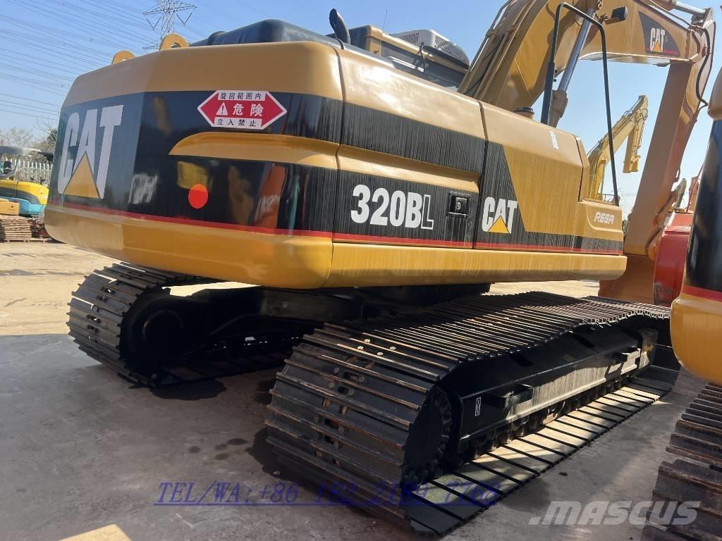 CAT 320 B L Bandgrävare