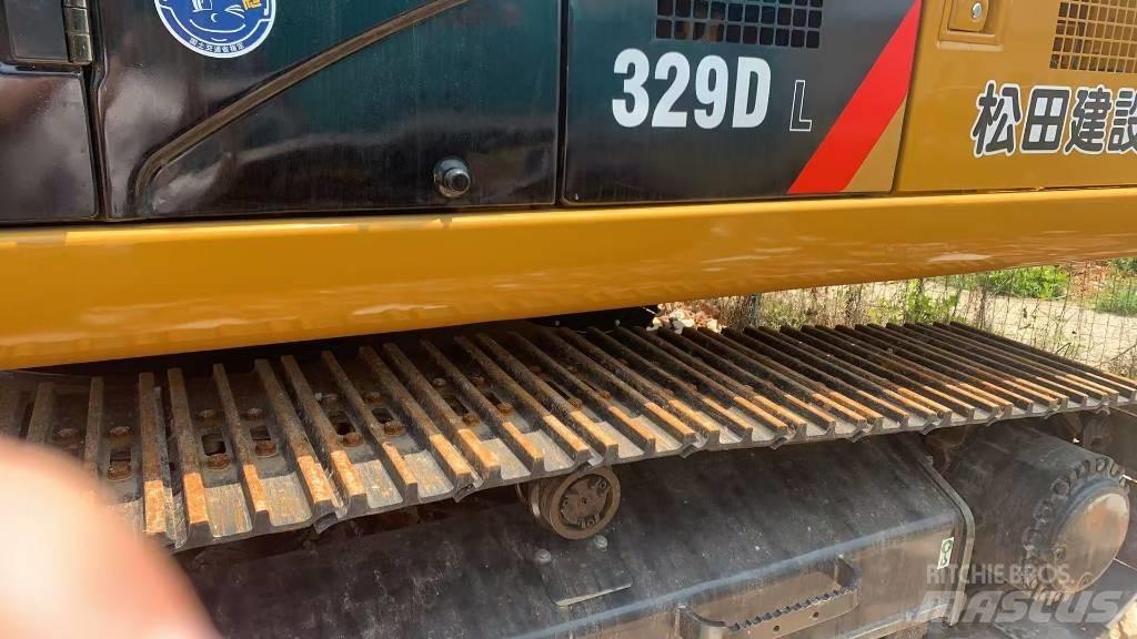 CAT 329 D L Bandgrävare