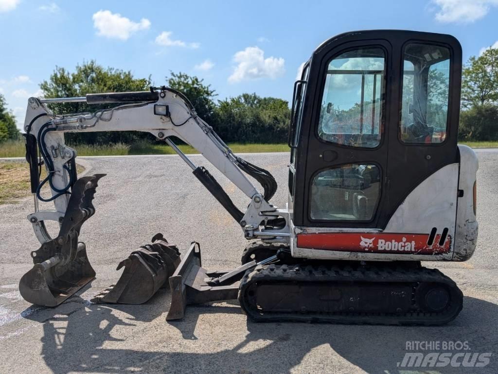 Bobcat 325 G Minigrävare < 7t