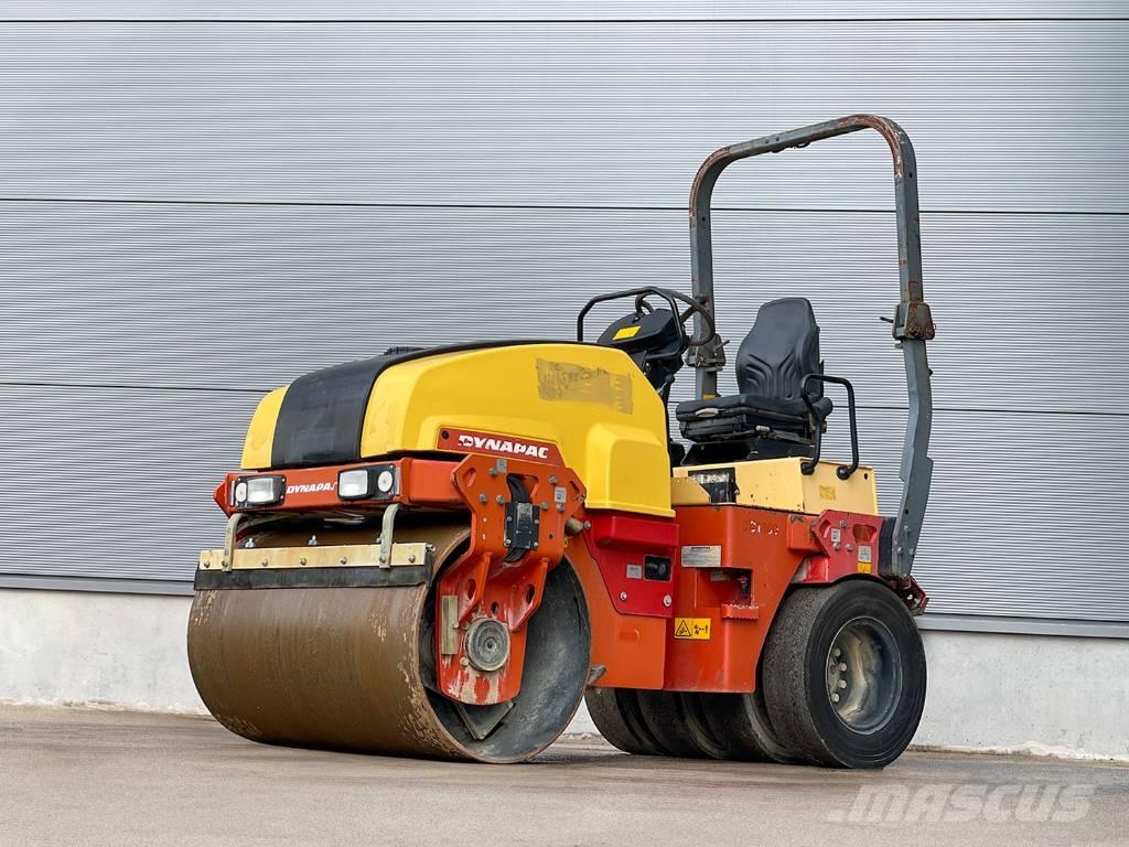 Dynapac CC1300C Kombivältar