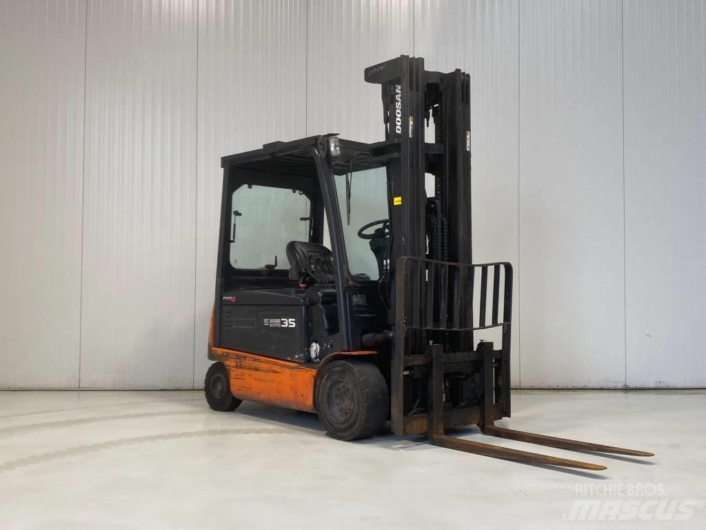 Doosan B35X-5 Elmotviktstruckar